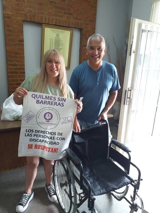 Silla de ruedas para la organización Familias TEA